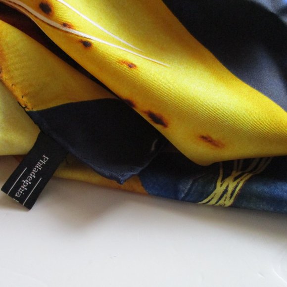 *Silk Blue Yellow Scarf Cubism Surrealism - Philadelphia Museum of Art - Picture 2 of 8